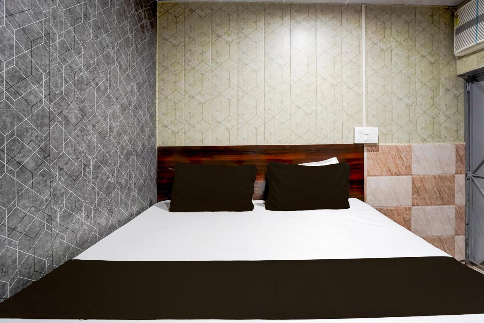 Hotel O Anant 加济阿巴德 外观 照片