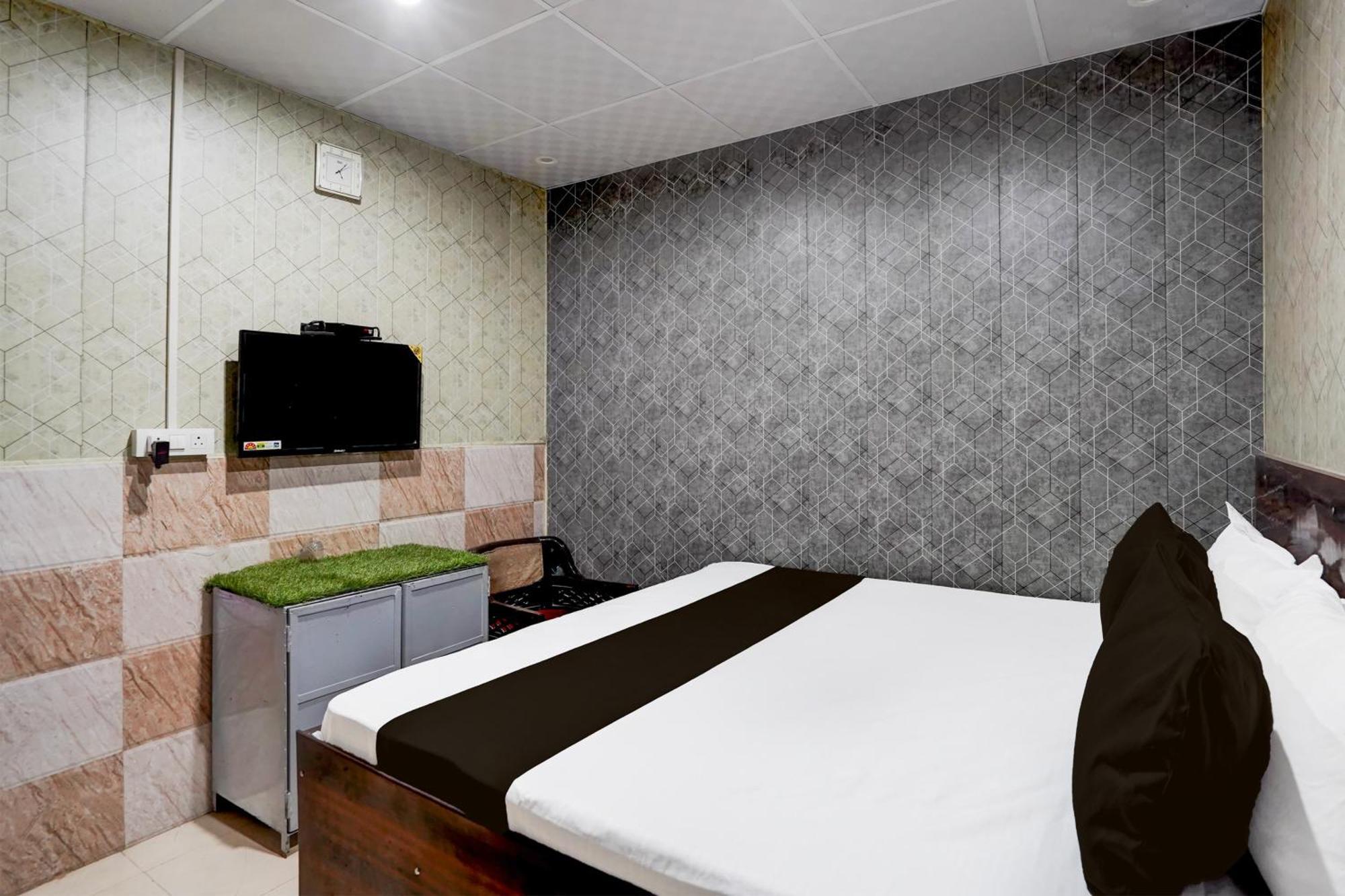 Hotel O Anant 加济阿巴德 外观 照片